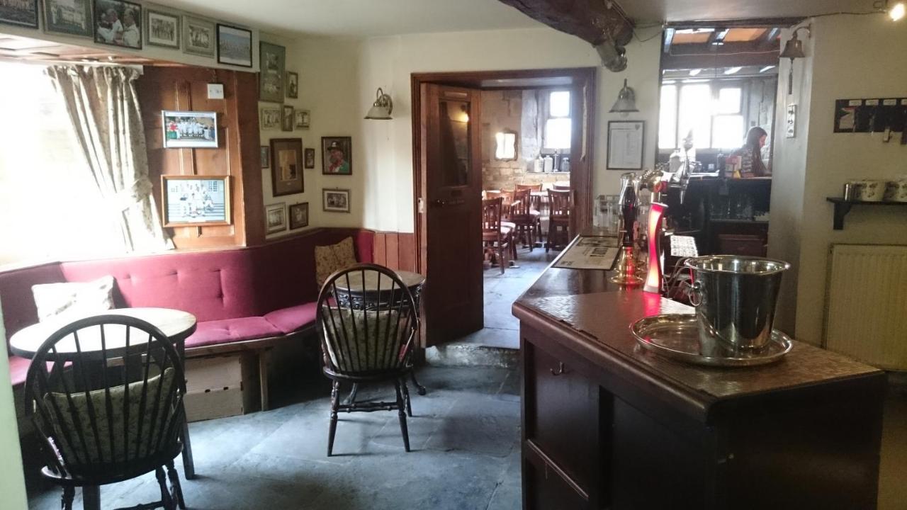 Red Lion Inn Чиппинг-Кампден Экстерьер фото
